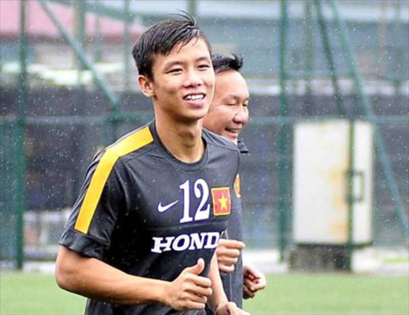 Cầu Thủ Quế Ngọc Hải – Hậu Vệ Thép Của Bóng Đá Việt Nam 2 Tuổi Thơ & Xuất Phát Điểm